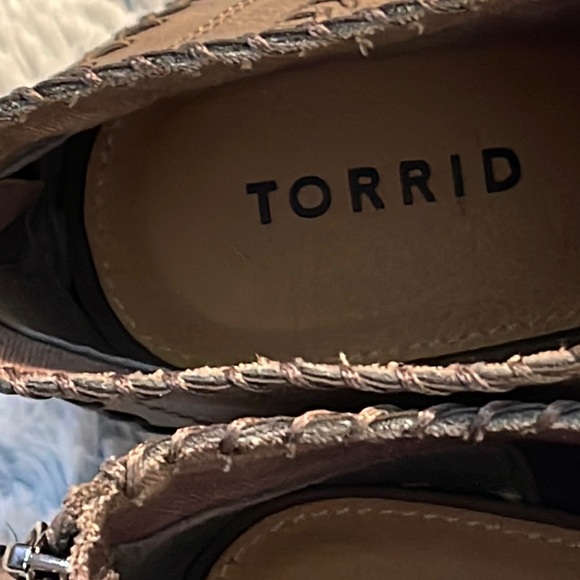 Torrid B Tau Woven Peep Toe heel Size 9M - Picture 7 of 11